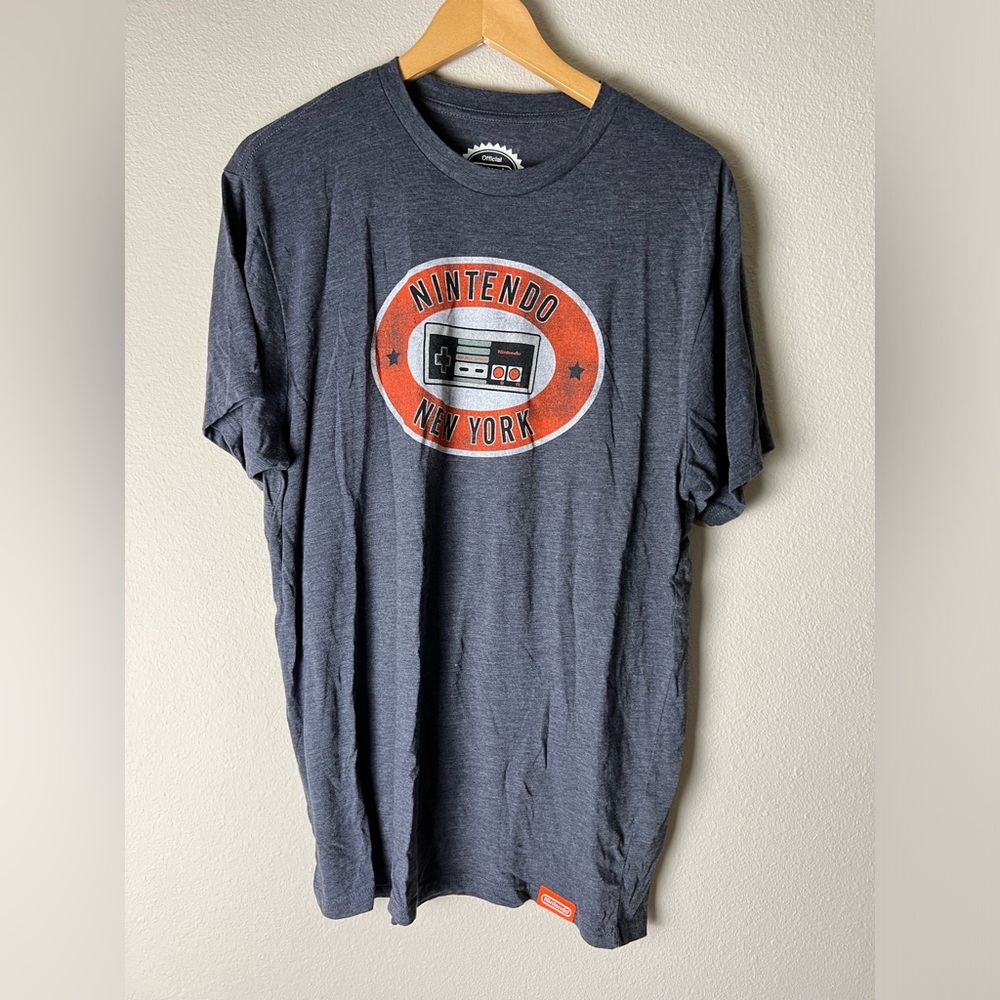 New york Nintendo shirt